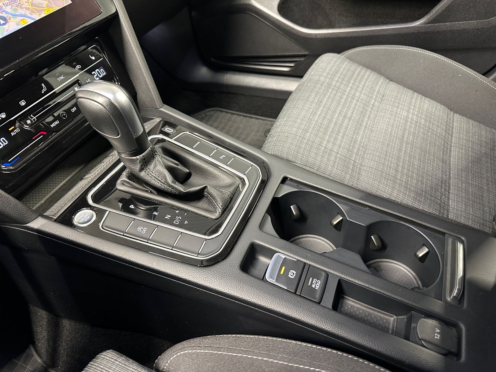 Volkswagen Passat Variant - Bild 18