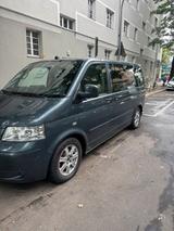 Volkswagen VW Multivan T5 Highline - Volkswagen LT aus 2004