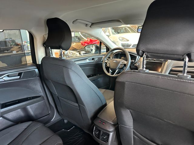 Ford Mondeo Turnier Titanium AWD *AHK*Kamera*Klima*BT