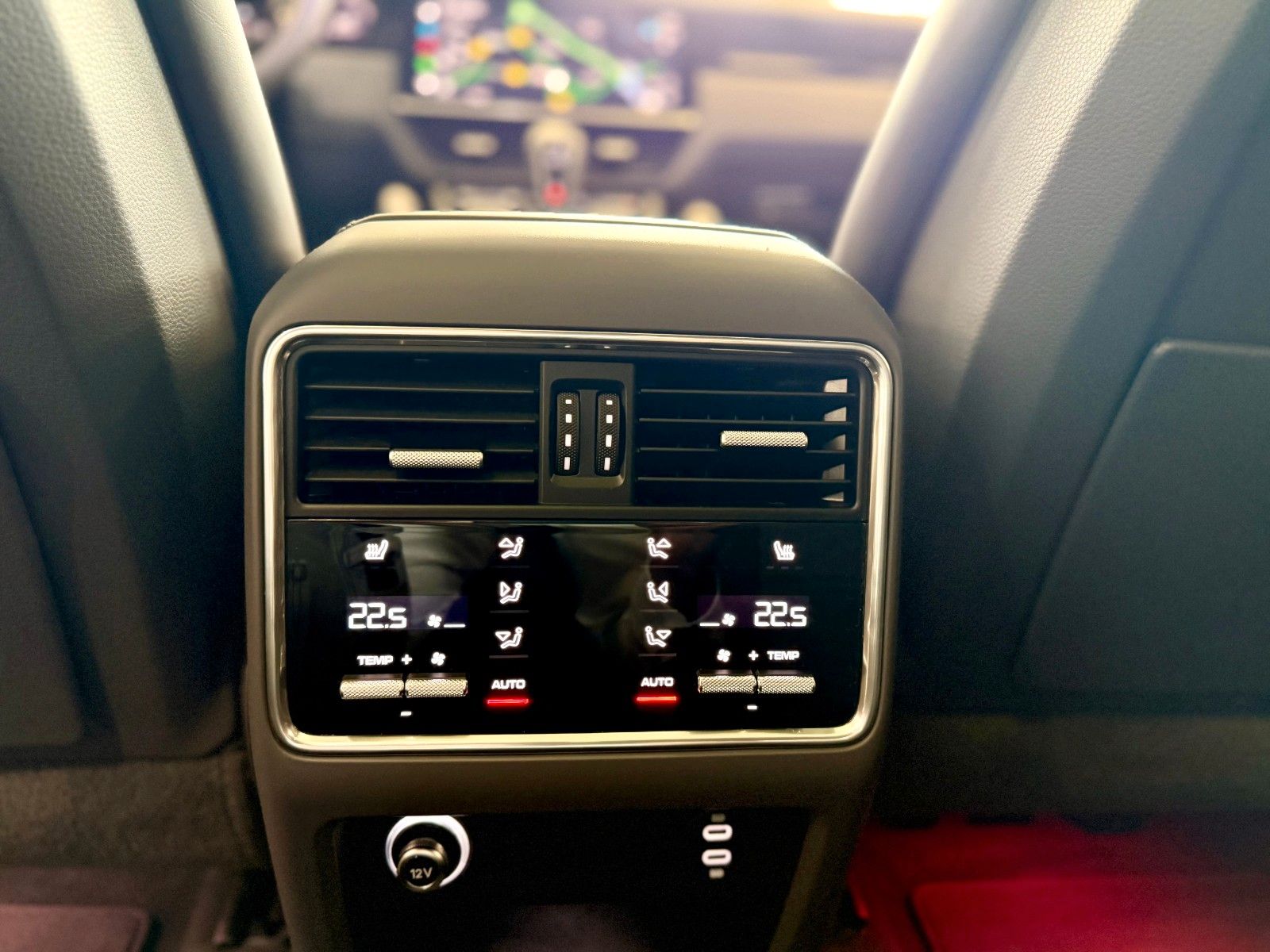 Fahrzeugabbildung Porsche Cayenne Coupe Turbo S E-Hybrid APPROVED / PTS