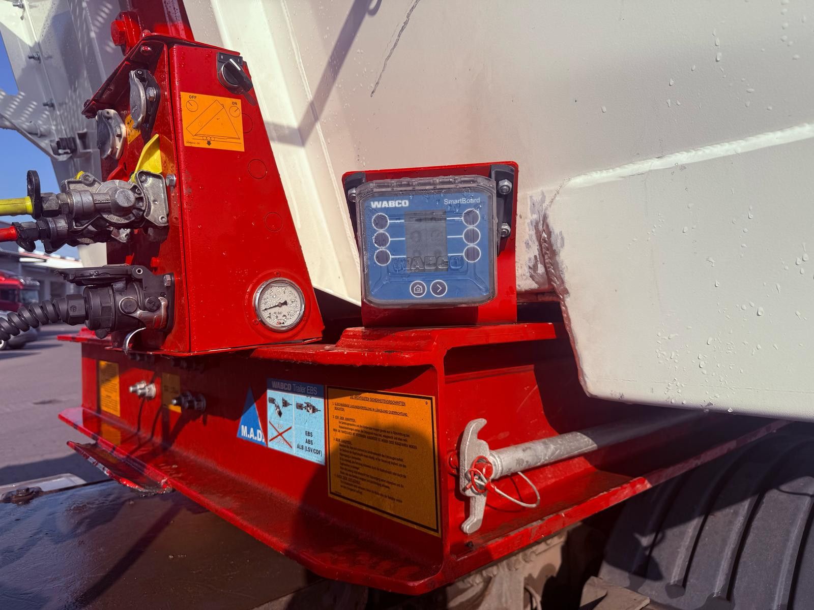 Fahrzeugabbildung Benalu Bulkliner S 95 Kipper 50 m3