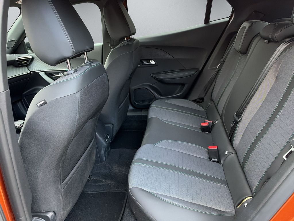Peugeot 2008 100% Elektro Allure Pack- Kamera SHZ – Bild 12 von 16