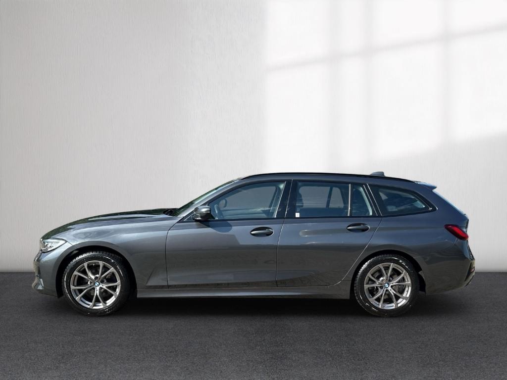 BMW 320 iA Touring SportLine ACC LED SHZ Navi PDCv+h