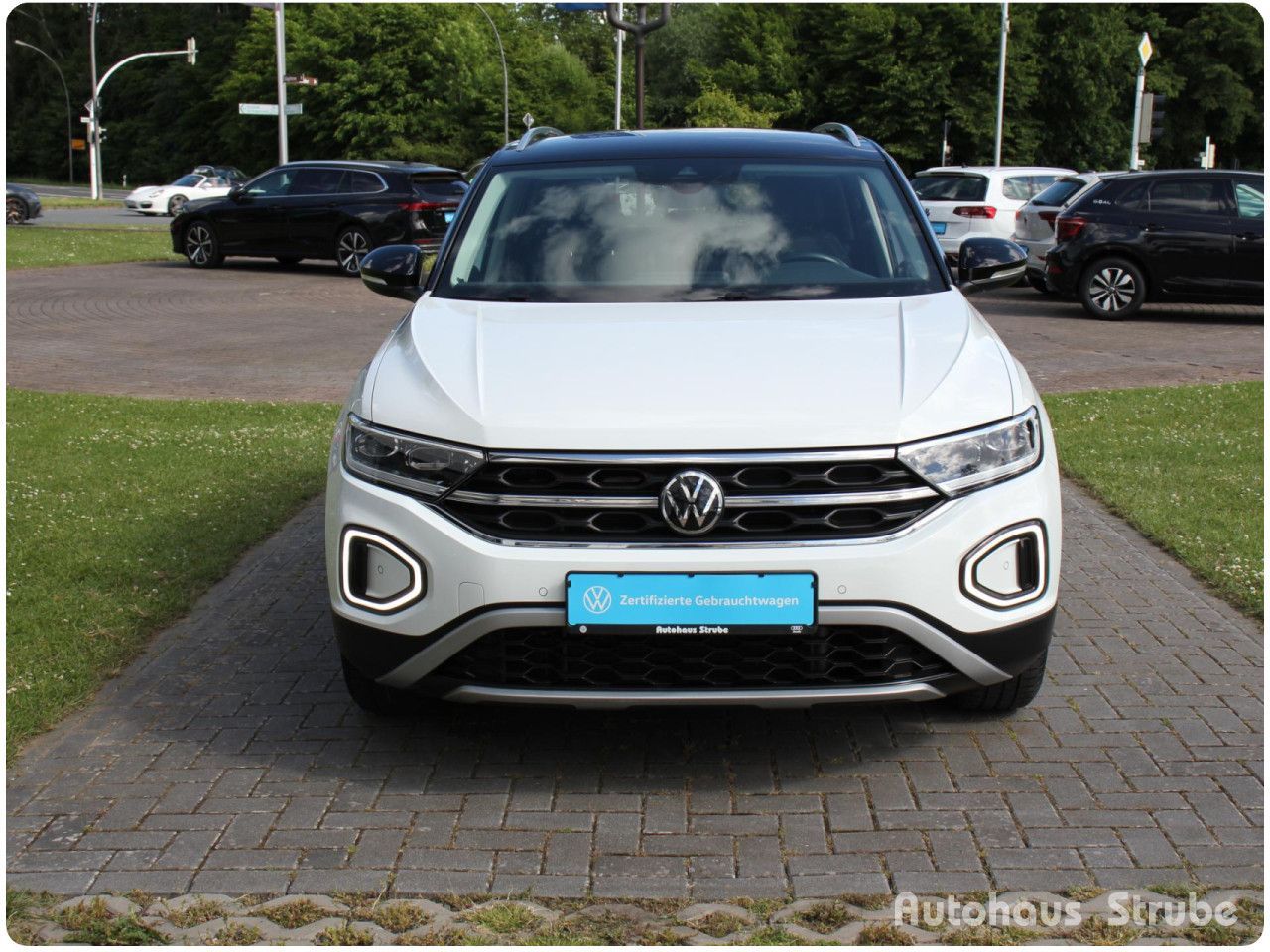 Volkswagen T-Roc STYLE 1.0 TSI NAVI ACC PARKLENKASS. LED imagem 3
