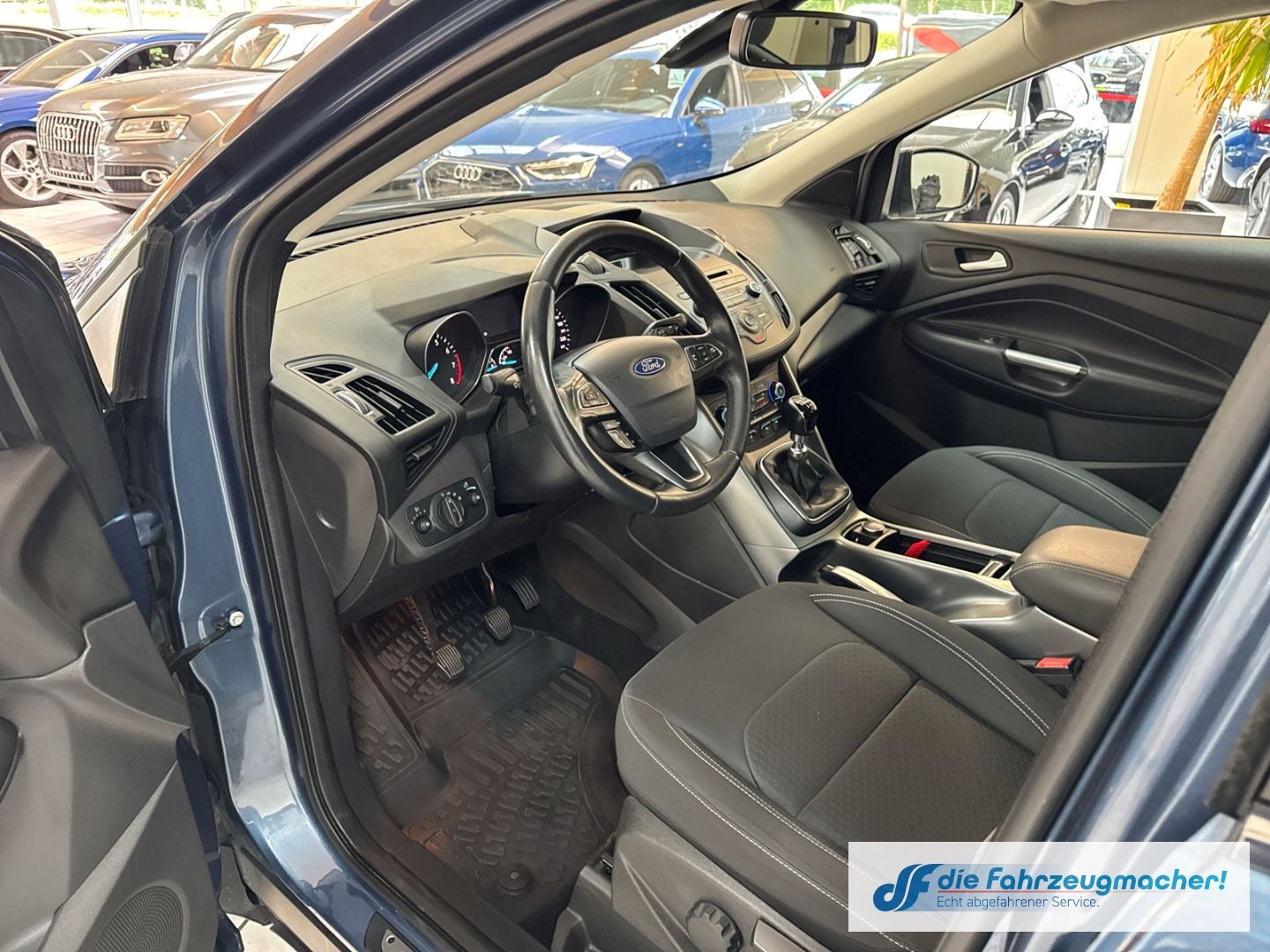 Fahrzeugabbildung Ford Kuga Trend 1.5 EcoBoost EU6d-T DAB SHZ LenkradHZ