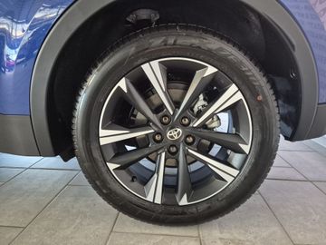 Toyota C-HR 1.8 Hybrid Teamplayer + Technik Paket