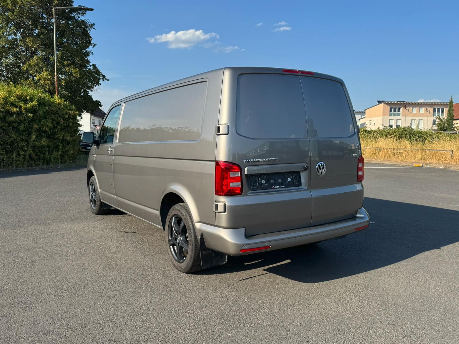 Volkswagen T6 Transporter Kasten L2 Led Navi AHK DSG