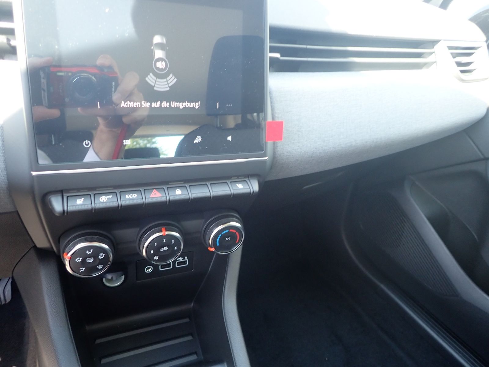 Fahrzeugabbildung Renault Clio Evolution SCe 65