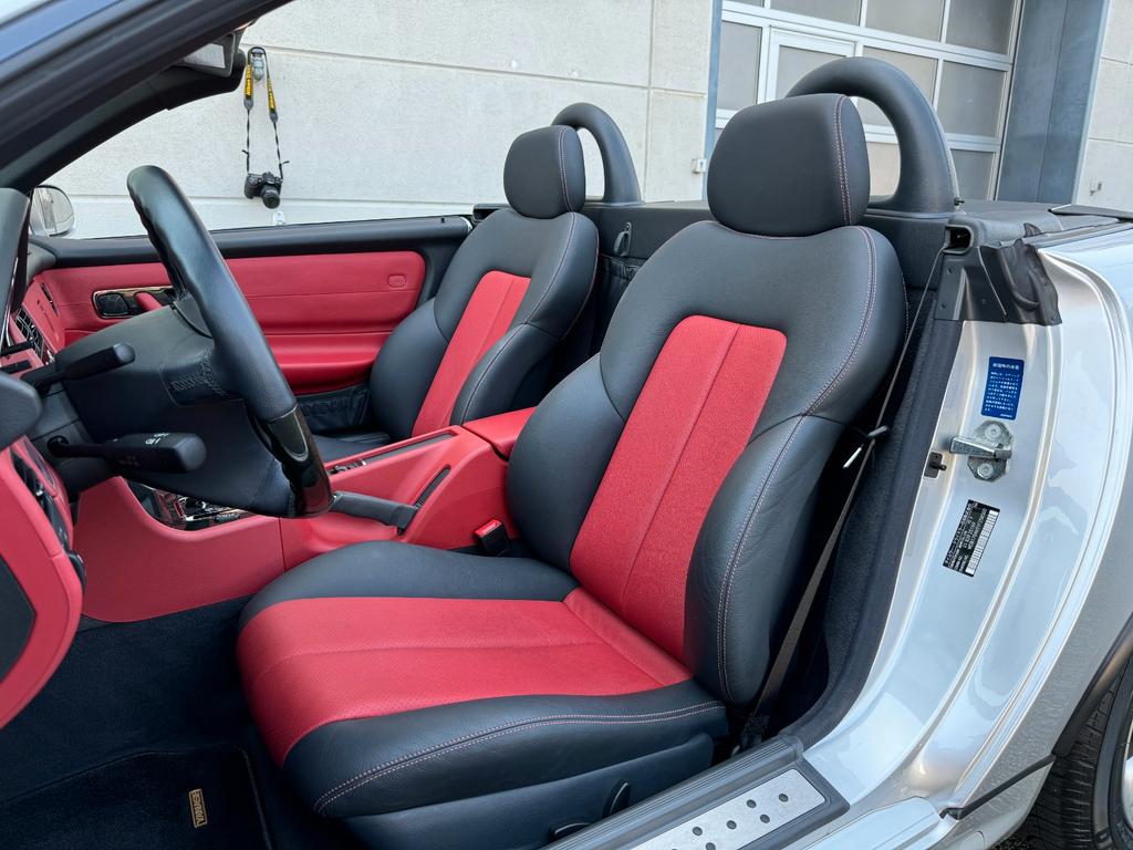 Mercedes-Benz SLK 320