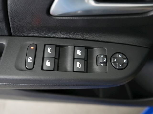 Corsa F FACELIFT EDITION+LED LICHT+SITZ-/LENKRAD