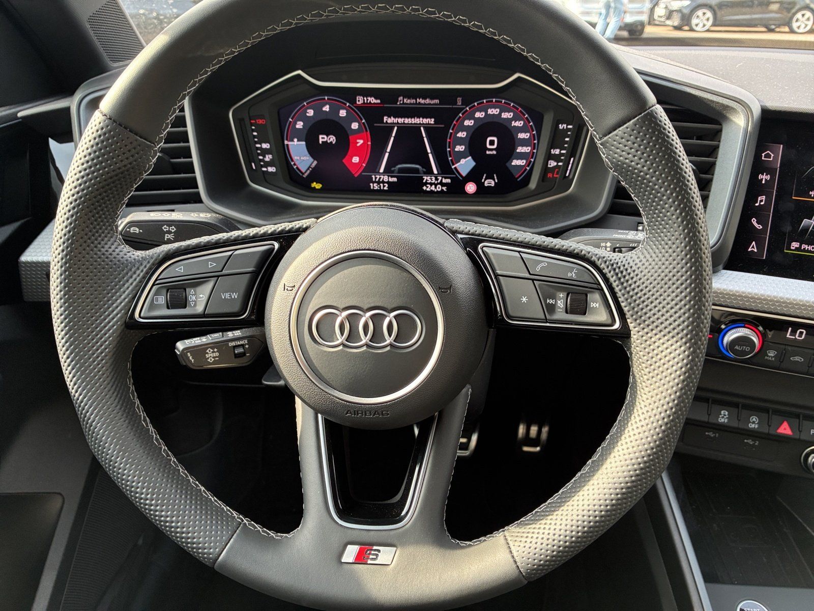 Fahrzeugabbildung Audi A1 allstreet 35TFSI Kamera,LED,Navi,PDC,SHZ,ACC