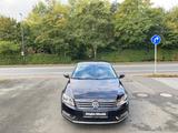 Volkswagen Passat 1.6 TDI Comfortline BMT KLIMA PDC SHZ BC - Volkswagen Passat aus 2013