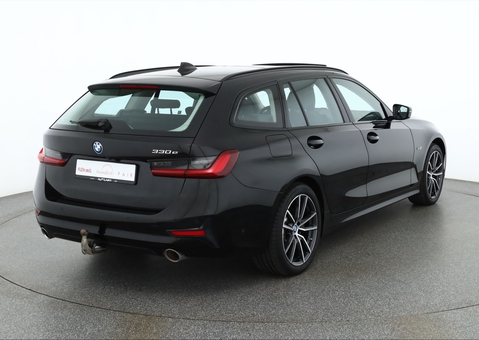 BMW 330e Touring Sport Line Leder AHK Panorama Navi foto 5
