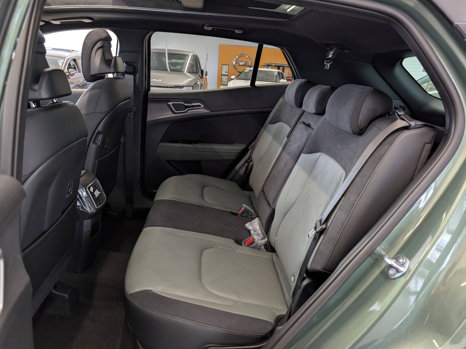 KIA Sportage 1.6 T-GDI HEV AWD Nightline Schiebedach – Bild 10