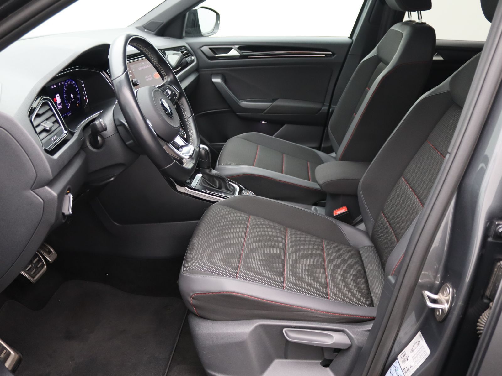 Volkswagen T-Roc - Bild 14