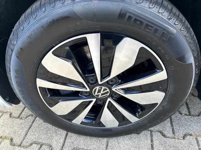 Fahrzeugabbildung Volkswagen Touran 2.0 TDI MOVE NAVI SIDE-ASSIST LIGHT-ASSIS