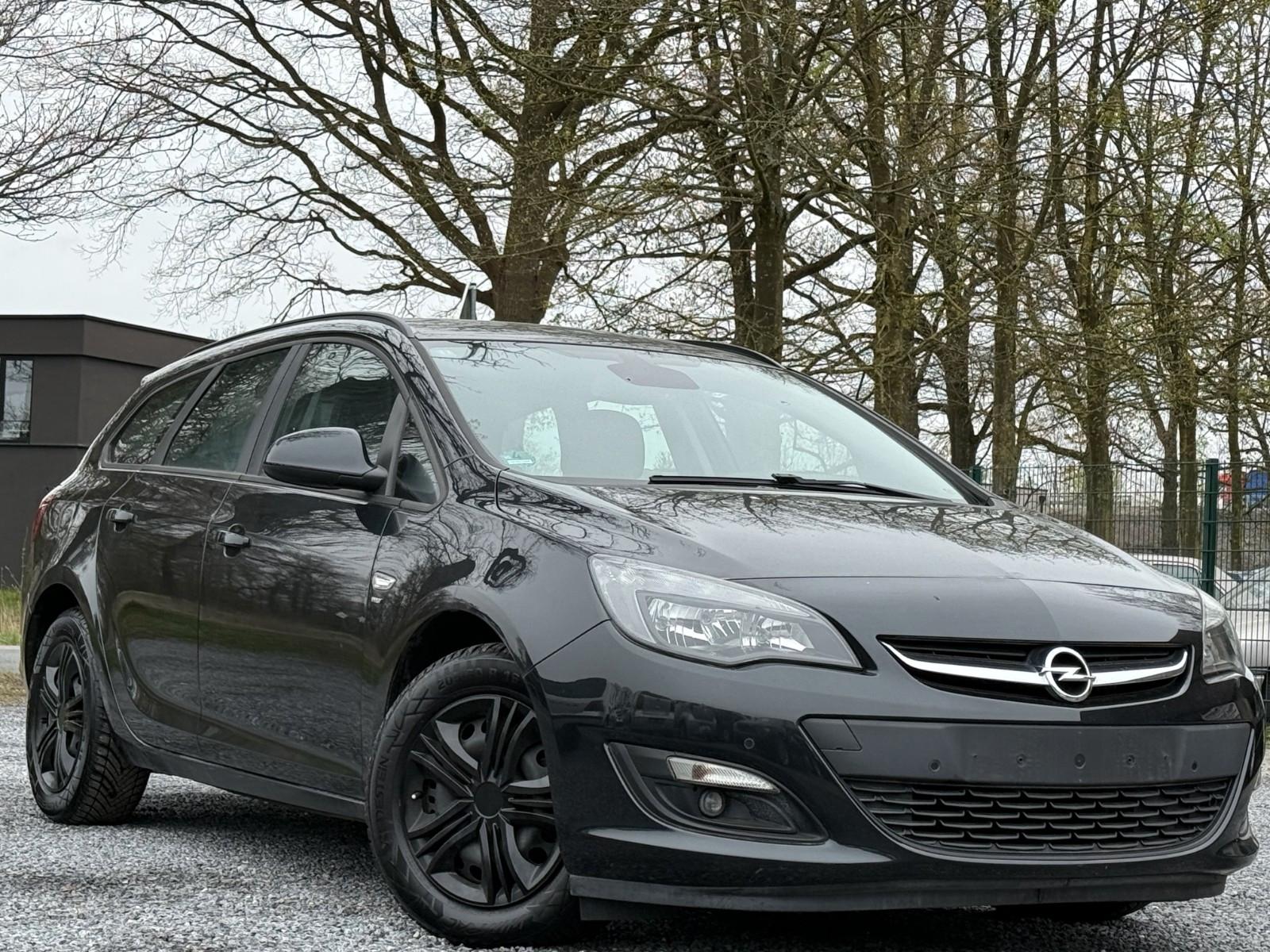 Opel Astra J Sports Tourer Energy 1.4*2.Hand*Navi*SHZ