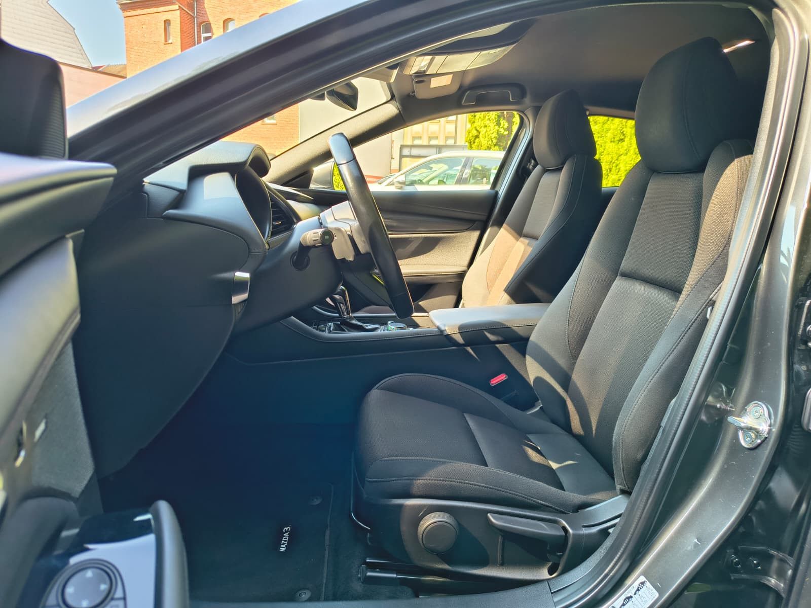 Fahrzeugabbildung Mazda 3 2.0 Auto. Selection LED+NAVI+SHZ+KAM+ACC+BOSE+