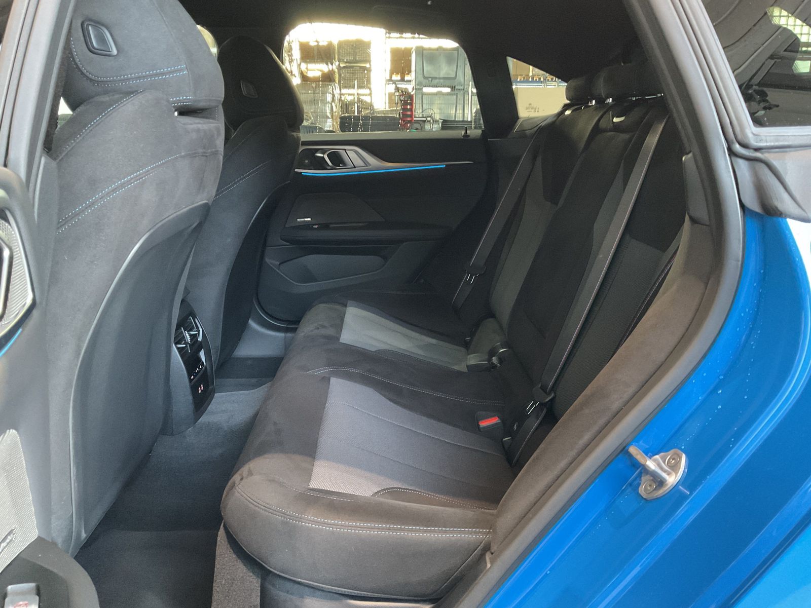 Fahrzeugabbildung BMW M440i xDrive M Sportpaket Pro, Standheizung, HKS