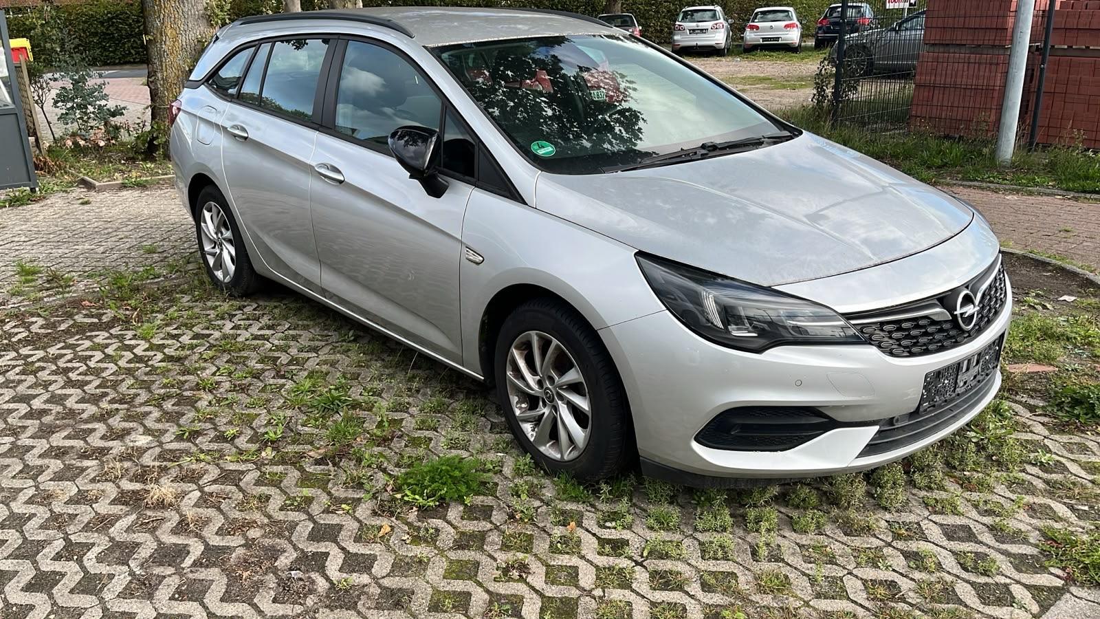 Opel Astra K Sports Tourer Edition MOTORSCHADEN
