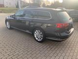 Volkswagen Passat Variant Highline 1,8 Aut. LED AHK Shzg - Volkswagen Passat Variant in Chemnitz