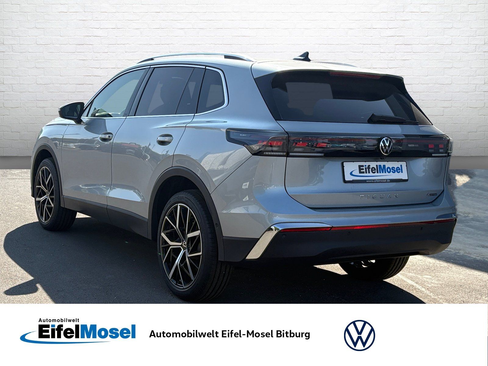 Volkswagen Tiguan Elegance 2.0 l TDI 4MOTION DSG ACC Harman foto 3