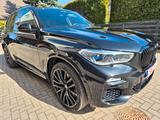 BMW X5 xDrive50i -