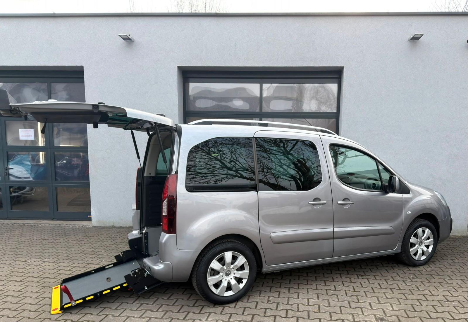 Citroën Berlingo PDC Behindertengerecht Rollstuhlrampe