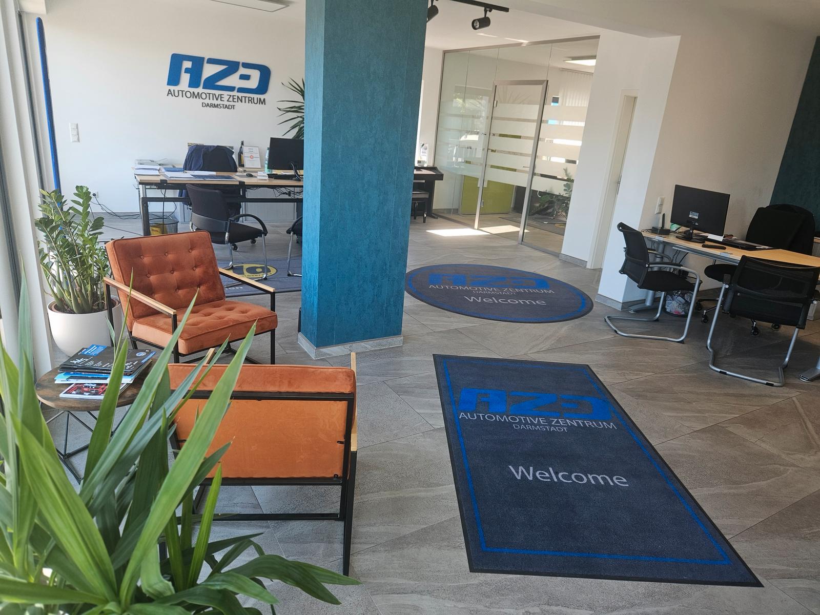 showroom-image-top