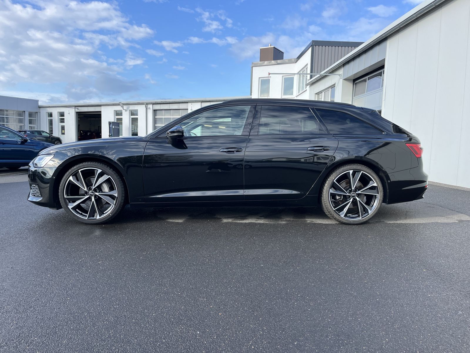 Audi A6 Avant 45 2.0 TFSI S tronic quattro Blackline foto 2
