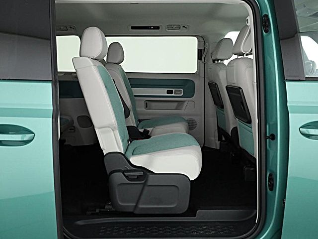 ID. Buzz Pro 6Sitze Langer Radstand Winterr. AHK