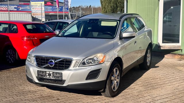 Volvo XC 60 Momentum 2WD/Automatik/Xenon/AHK/Hu&AuNeu