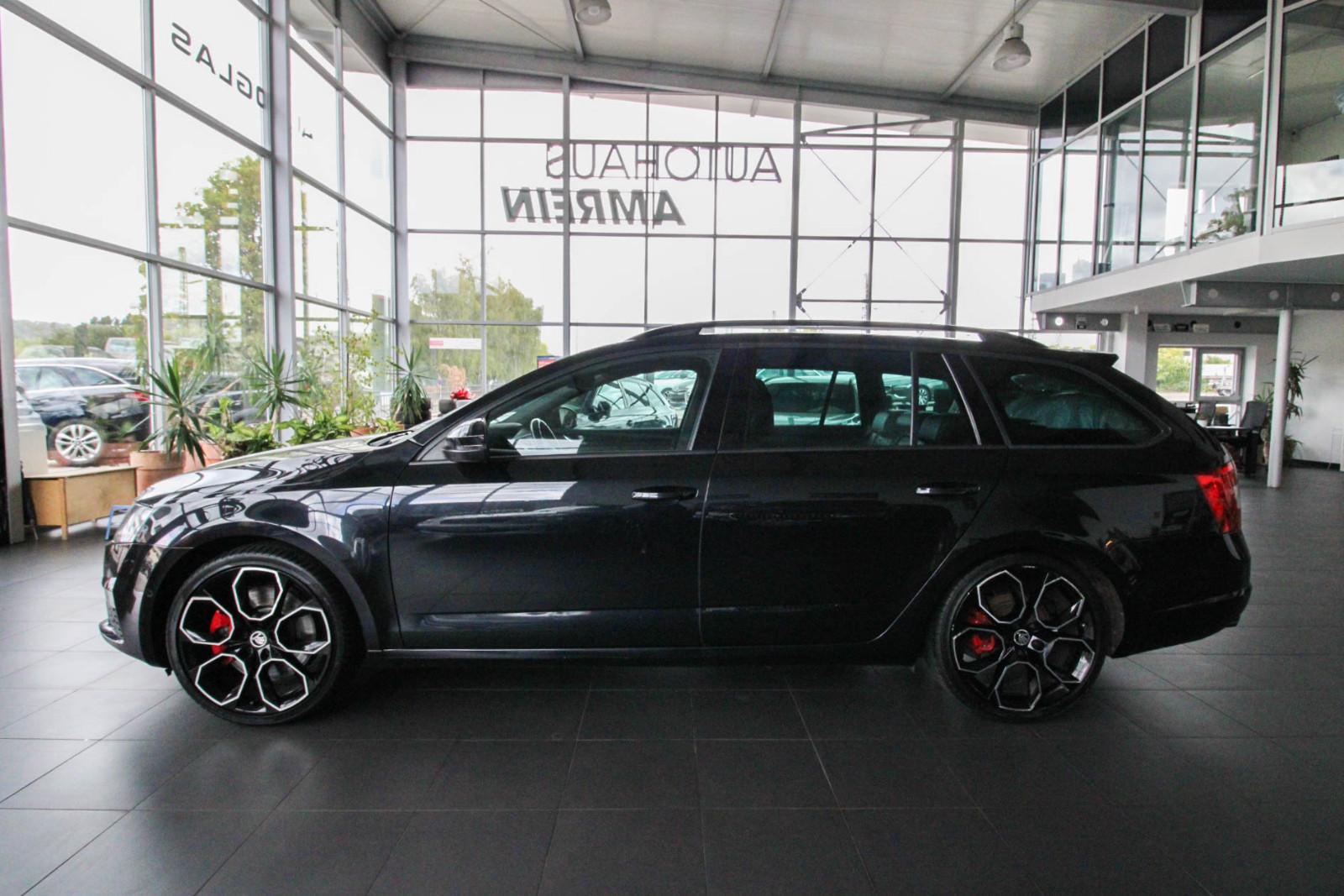 SKODA OCTAVIA COMBI RS 2.0 TSI 230 ch BVA DSG Pack sport Sièges sport chauffants cuir Historique Skoda présent - 1ERE MAIN