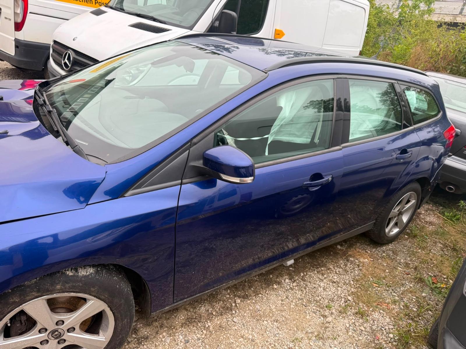 Ford Focus 2015 — photo 8