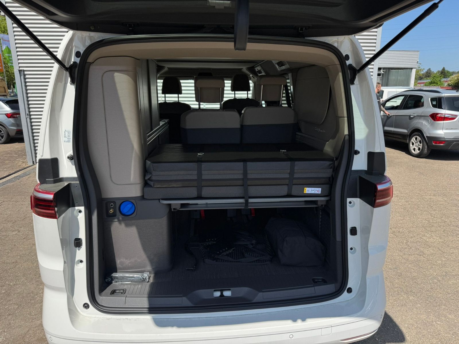Fahrzeugabbildung Volkswagen T7 California Coast 2.0 TDI DSG Navi AHK