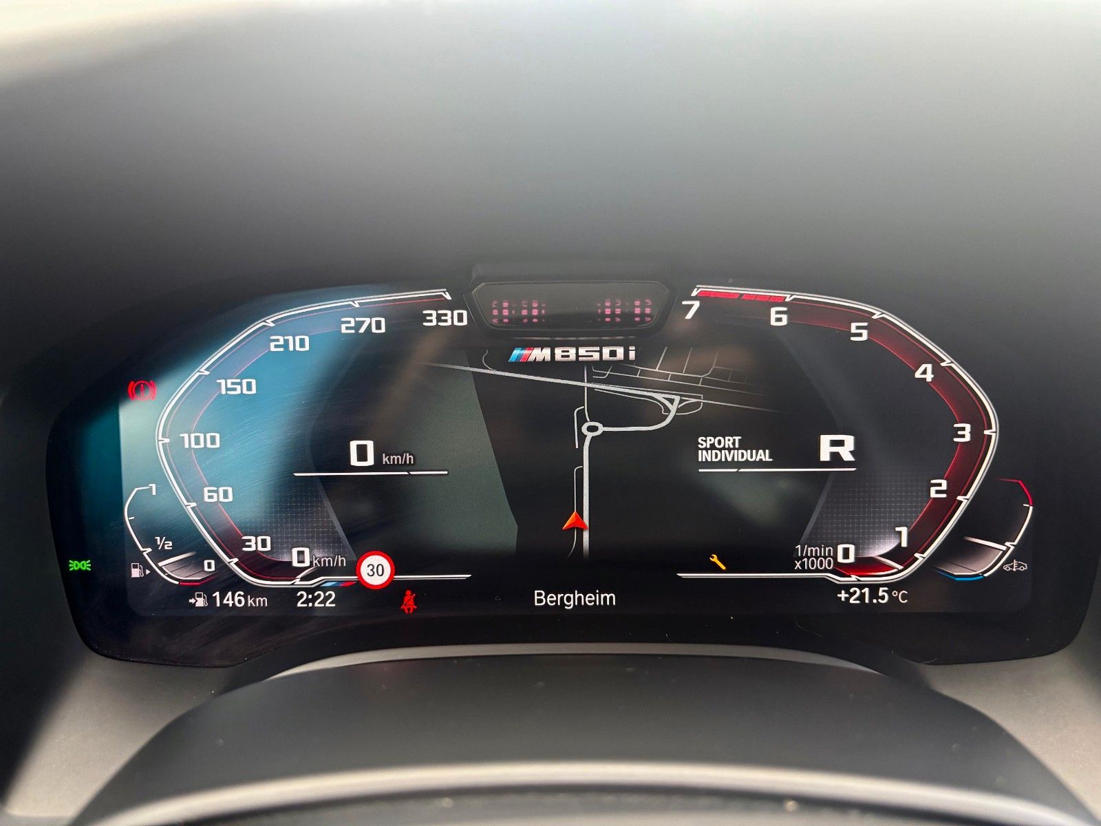 Fahrzeugabbildung BMW M850i xDrive GC M SPORTPAKET Navi Leder HUD 360