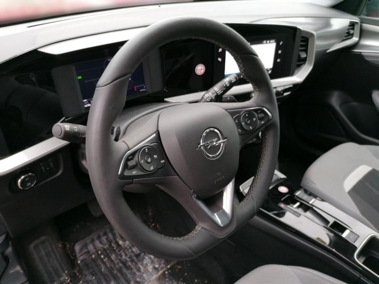 Fahrzeugabbildung Opel Mokka 1.2T ELEGANCE NAVI/LED/KAMERA/SH/SPORT/DAB
