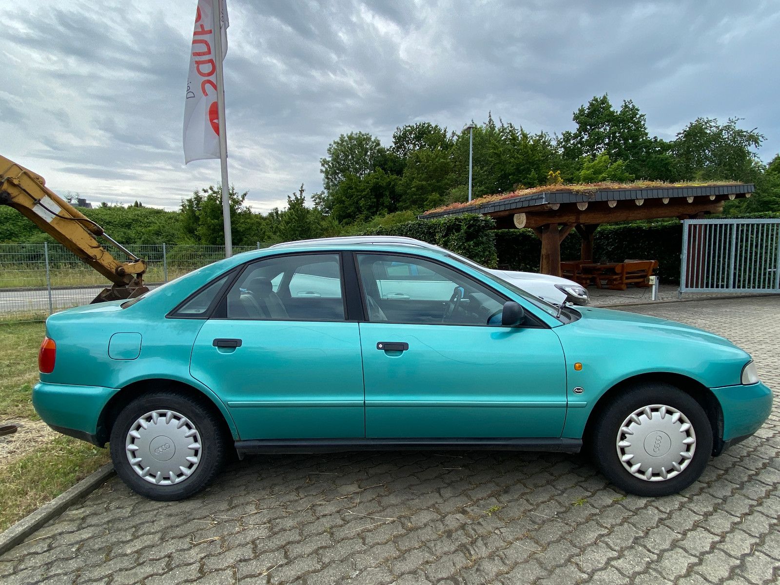 Fahrzeugabbildung Audi A4 1.8 Klimaautomatik HU bis 07.2026