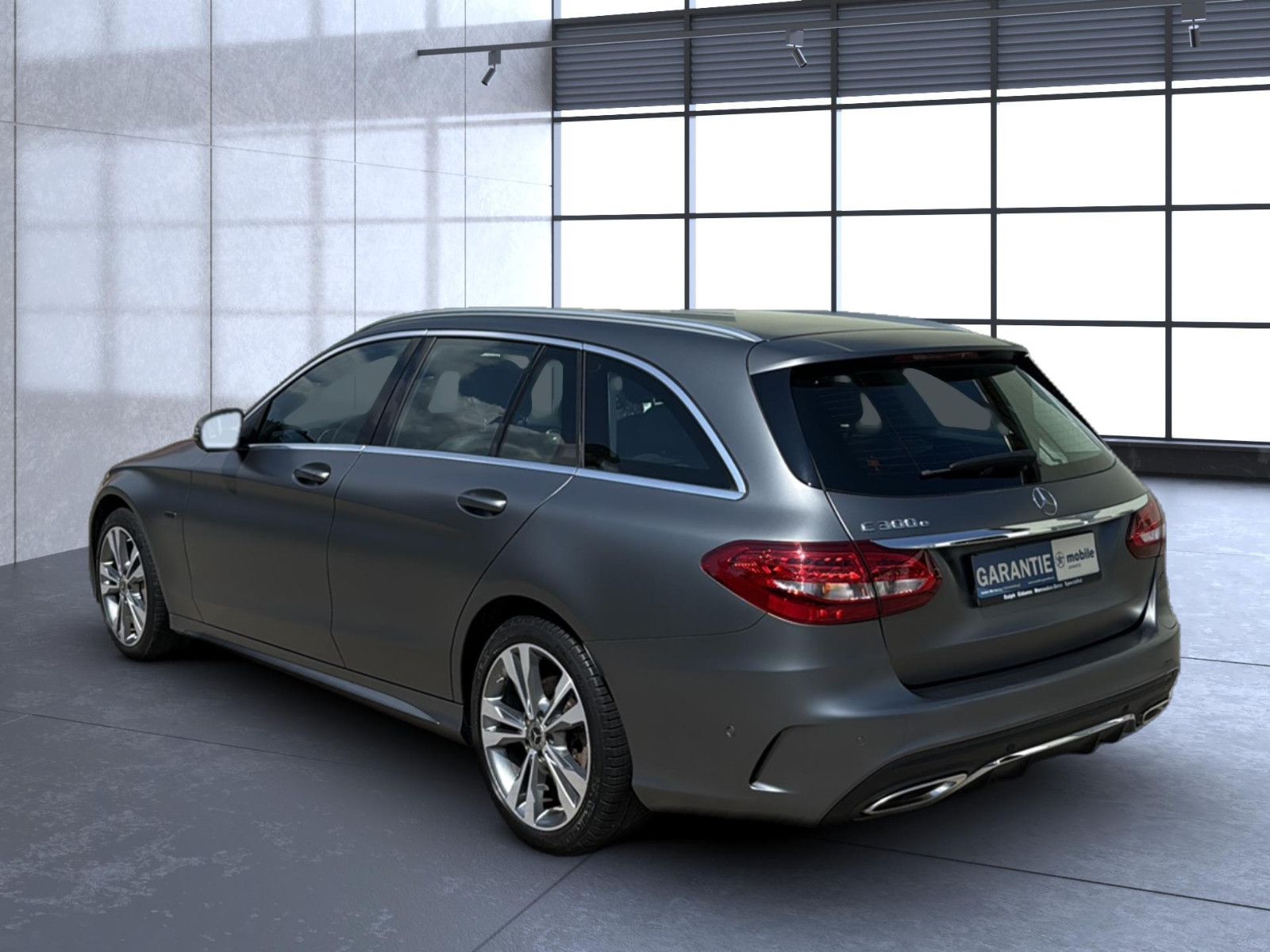 Fahrzeugabbildung Mercedes-Benz C 300 e T-Modell / unfallfrei/ AMG Line