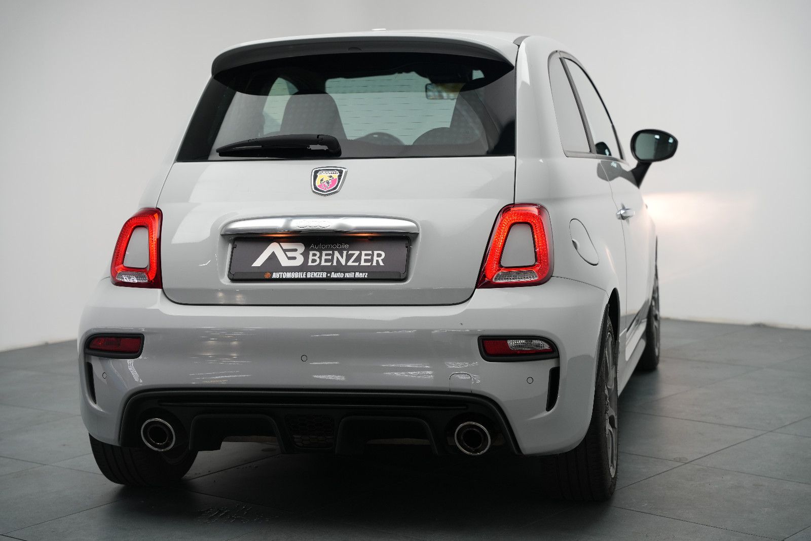 Fahrzeugabbildung Fiat Abarth 500 595 *BeatsAudio*SportsitzeAbarth*PDC*