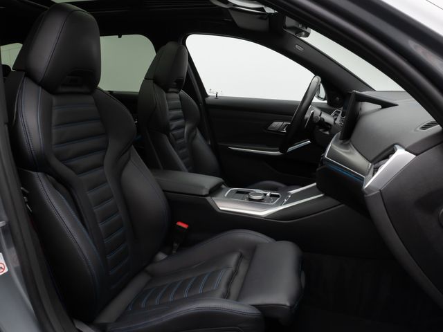 Foto Nummer 36: BMW 330d