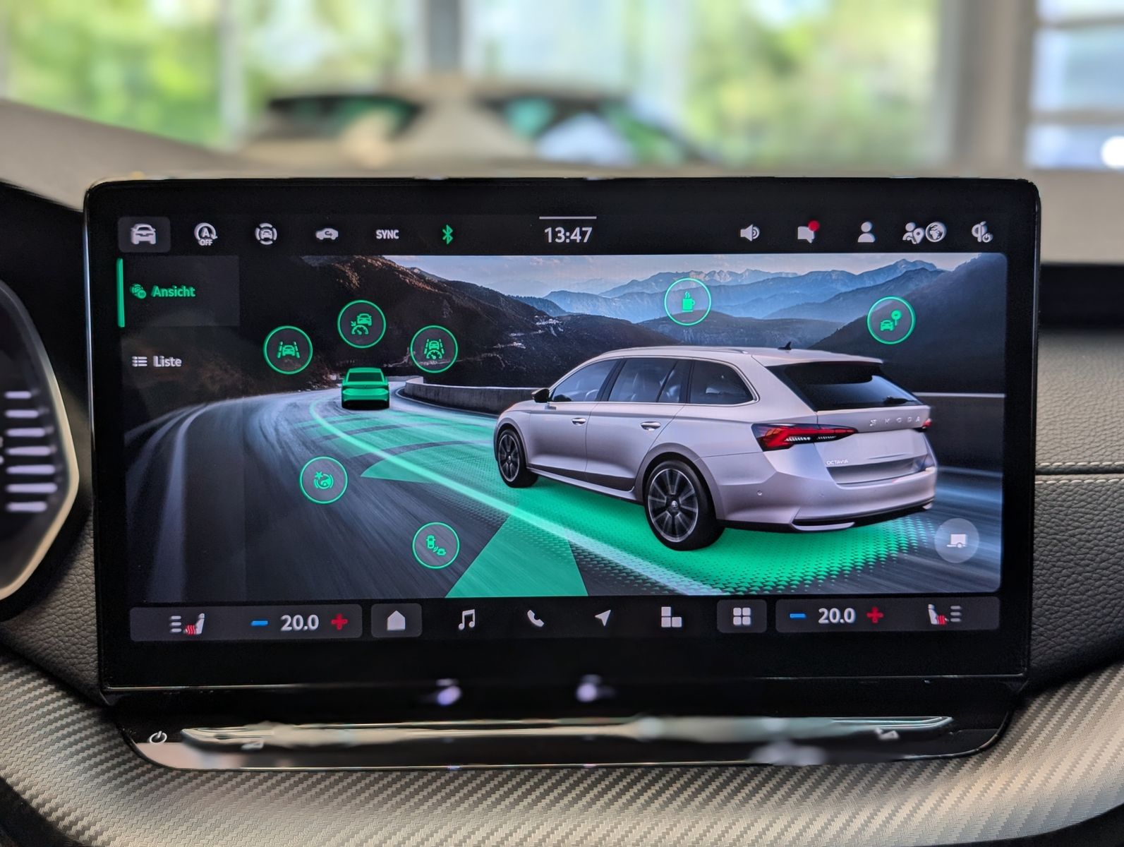 Fahrzeugabbildung SKODA Octavia 1.5 TSI Sportline Pano Matrix AHK 5J-Gar