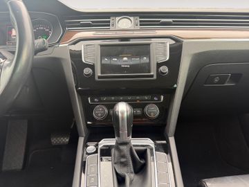 Volkswagen Passat Variant - 8