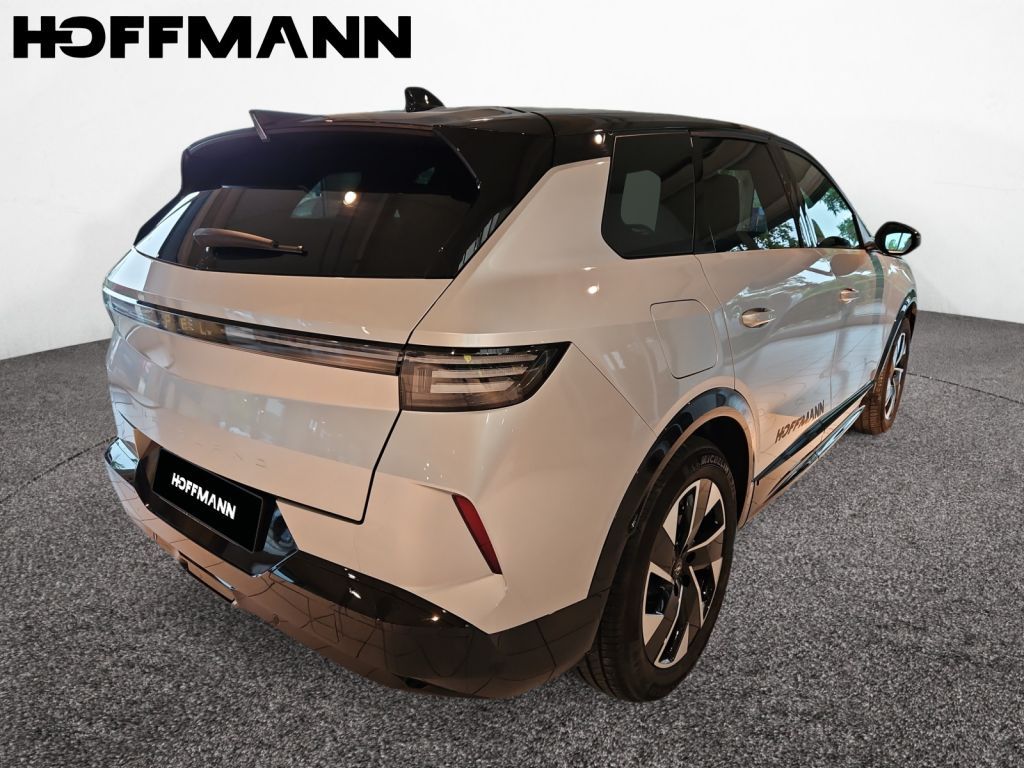 Fahrzeugabbildung Opel Grandland Plug-in-Hybrid 1.6 DI Automatik GS