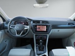 VW Tiguan 2.0 TDI Elegance 4M Matrix Navi Ahk Pano VW Tiguan 2.0 TDI Elegance 4M Matrix Navi Ahk Pano