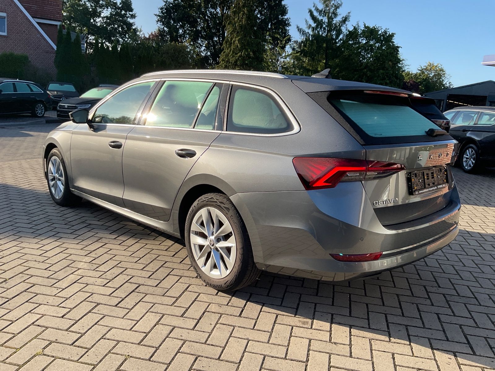Fahrzeugabbildung SKODA Octavia Kombi 1.5 TSI e-TEC DSG,Kamera,Navi,LED