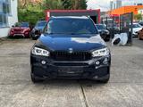 BMW X5 25 d M Sport/eSitze/Navi/Ambiente - mit Diesel-Antrieb: Alcantara, mit Navigationssystem