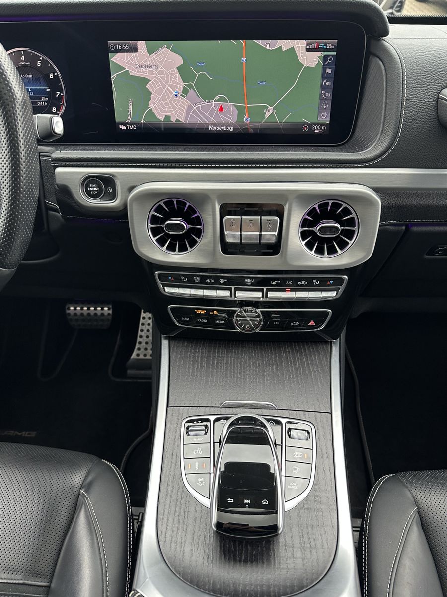 Fahrzeugabbildung Mercedes-Benz G 63 AMG Driver's Package NAV+LED+GLASDACH+360°