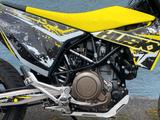 Husqvarna 701 SUPERMOTO LEO VINCE AUSPUFF 1.HD SH-GEPFLEGT - SUPERMOTO