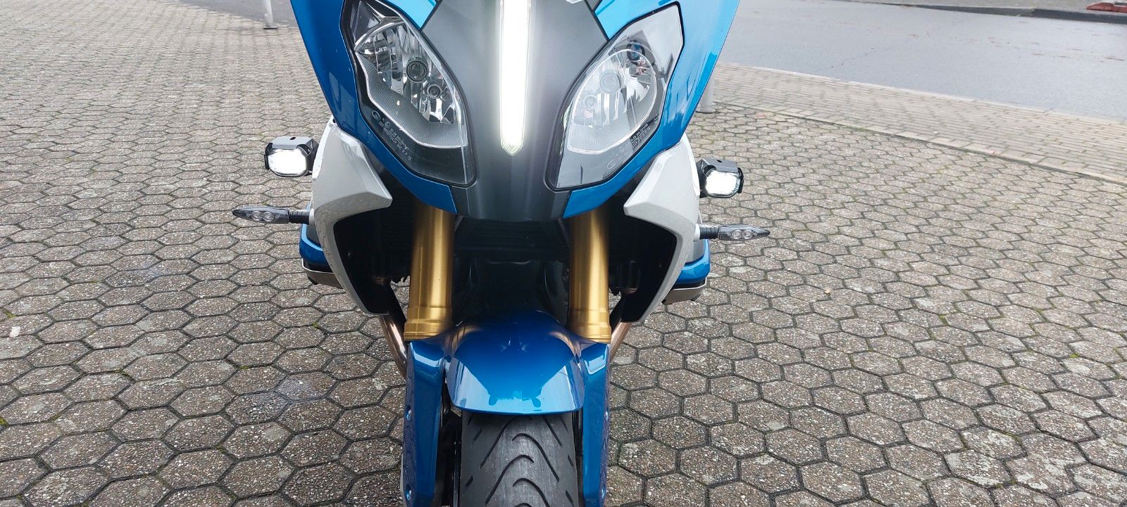 Fahrzeugabbildung BMW R 1200 RS  Scheckheftgepf.  3 Koffer